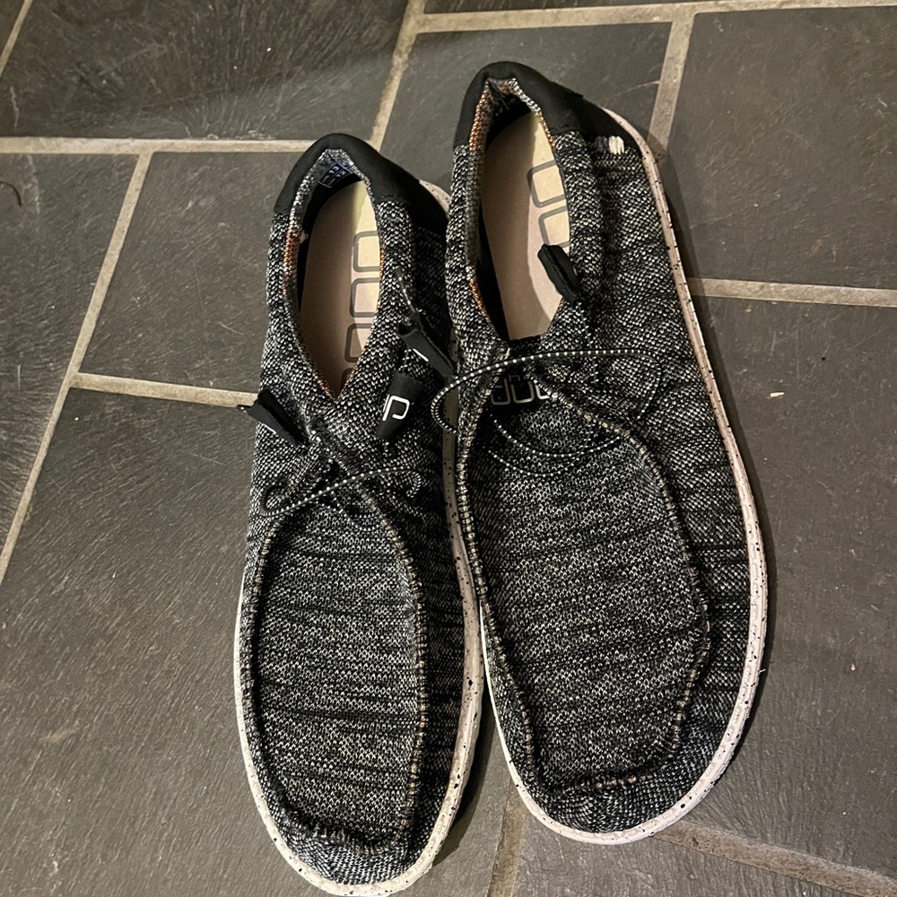 Hey Dude shoes men’s size 13